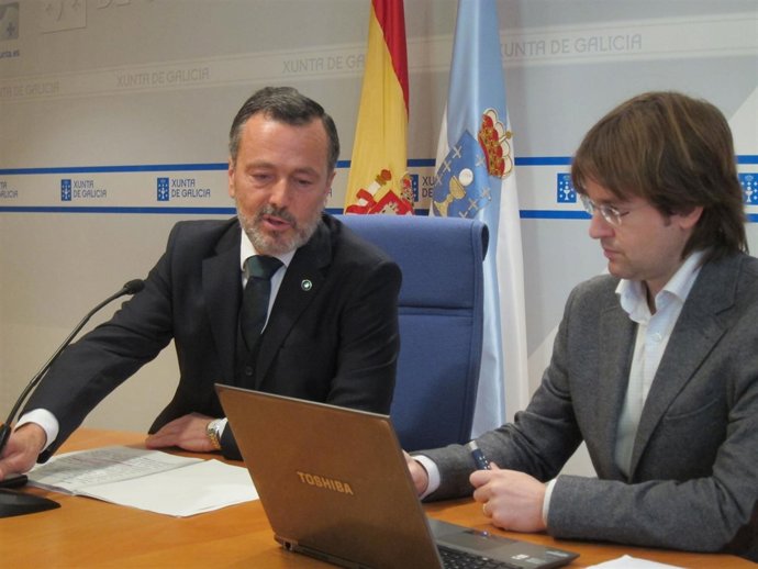 El conselleiro Agustín Hernández y el director de Augas, Francisco Menéndez