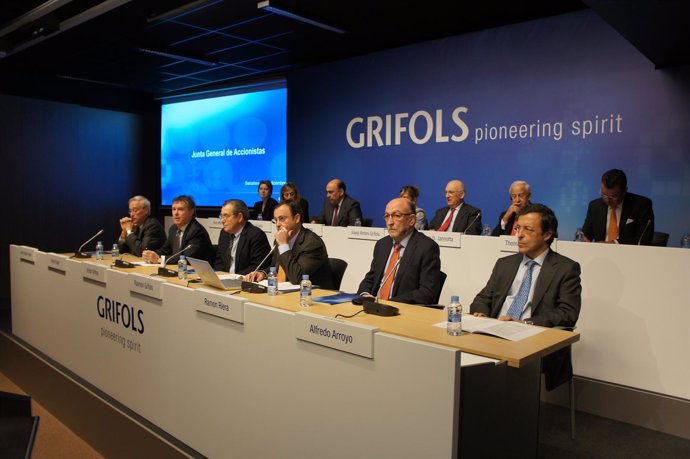 Junta de accionistas de Grifols (diciembre 2013)