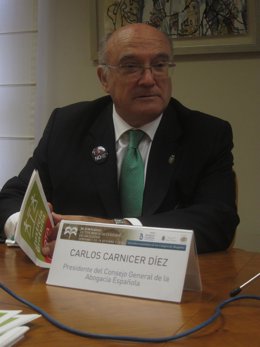 Carlos Carnicer