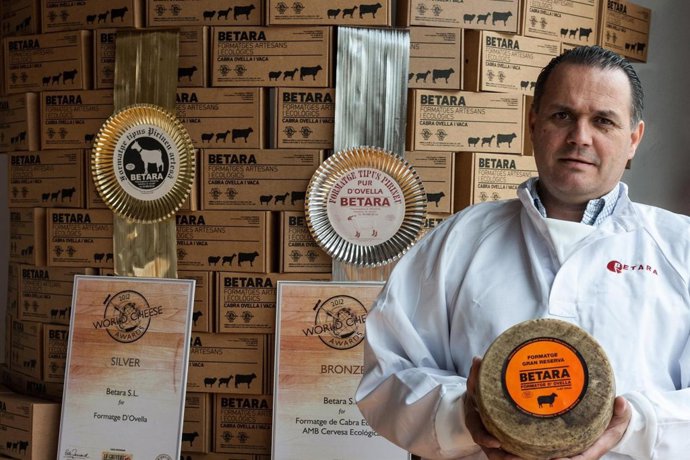 Ramon Berengueras, Formatgeria Betara