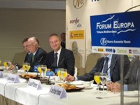 Fabra se pregunta si quienes han "levantado la voz" en el PP "se atreverán a hacerlo" en el Comité Ejecutivo