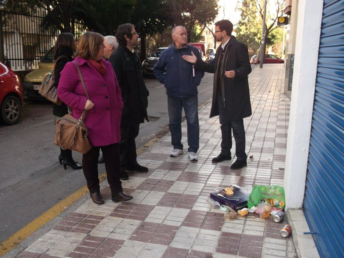 Concejales del PSOE visitan el barrio de la Chana