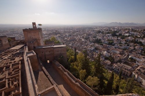Alcazaba de la Alhambra, vista de la ciudad de Granada