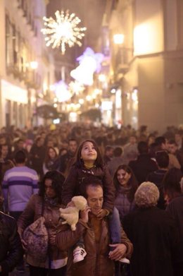 Calles de Sevilla con iluminación navideña