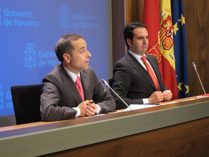 Los consejeros Juan Luis Sánchez de Muniáin e Íñigo Alli.