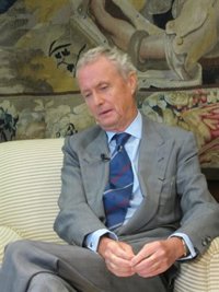 Morenés no ve "serio" que el diputado general de Vizcaya diga que la selección española no debe jugar en San Mamés