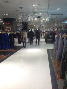 Recursos de compras de Navidad - ropa - zapatillas - tienda