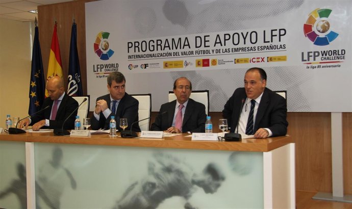 Miguel Cardenal y Javier Tebas en la presentación de LFP World Challenge