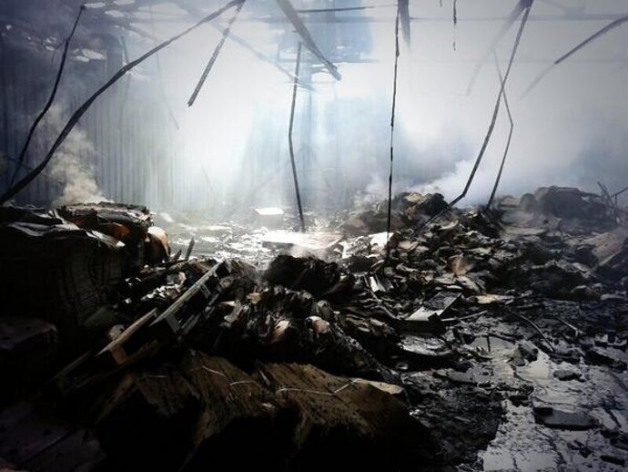 Cámaras frigoríficas incendiadas en la Pobla Llarga.