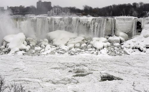 Cataratas de Niagara congeladas