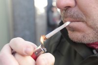 Unas 10.600 personas fallecen cada año en Andalucía a causa del tabaco, cuyo consumo global se estabiliza