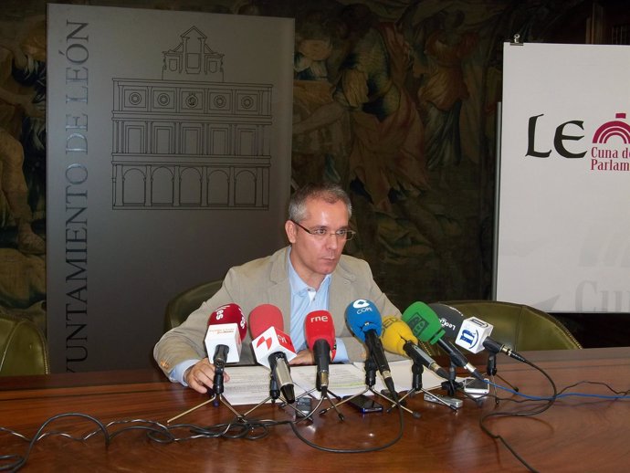 El portavoz del Ayuntamiento de León, José María López Benito