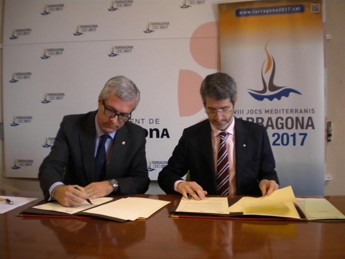 El alcalde de Tarragona J.F.Ballesteros y el secr.De Empleo R.Bonastre