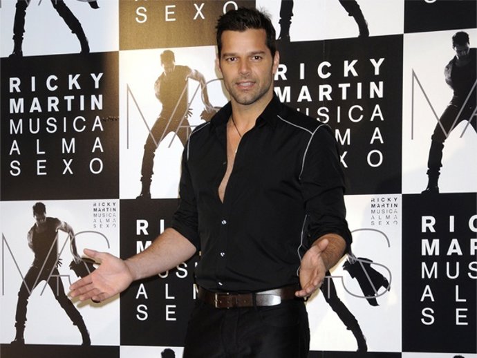 Ricky martin Carlos gonzalez