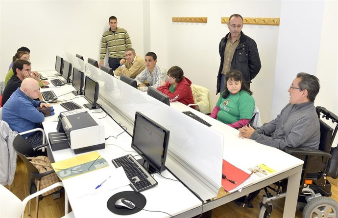 Curso de informática para personas con discapacidad intelectual en Santander 