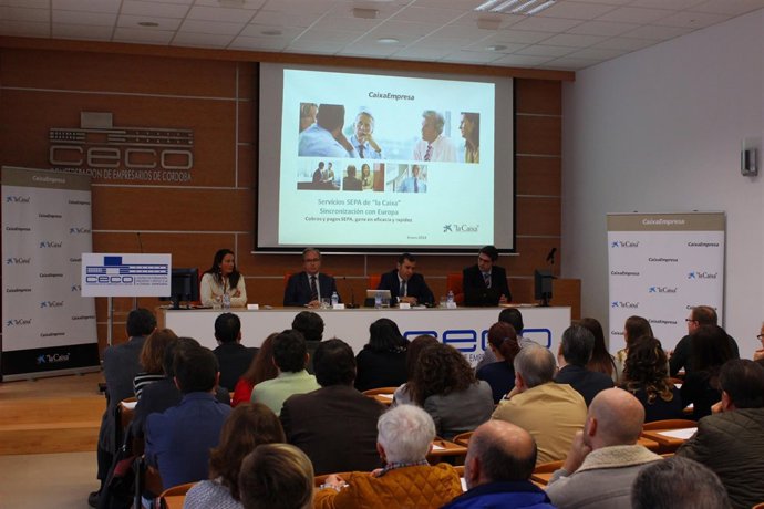 Un momento de la sesión de trabajo organizada por CaixaBank en CECO