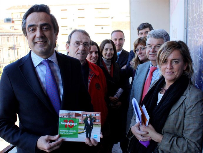 Calderón y Peón presentan la campaña 'Torrelavega 10'