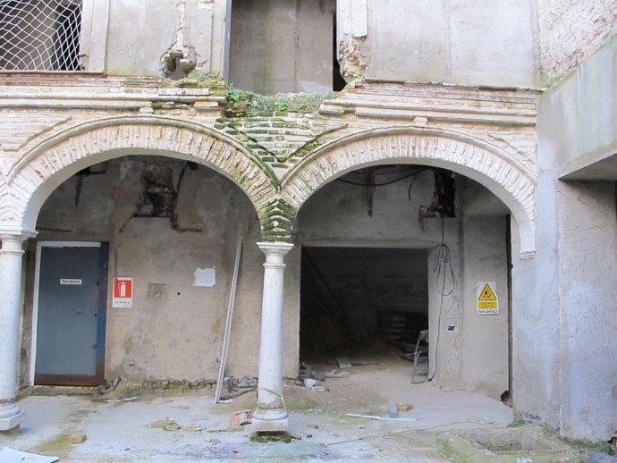 Patio del antiguo colegio Ignacio Halcón de Lebrija