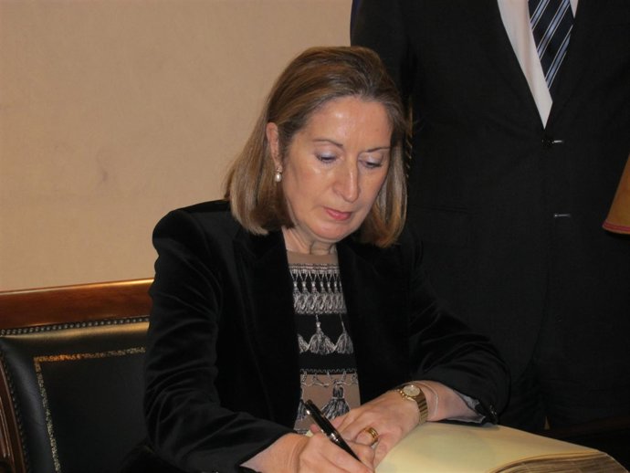 Ana Pastor en un acto del CFV en Vigo