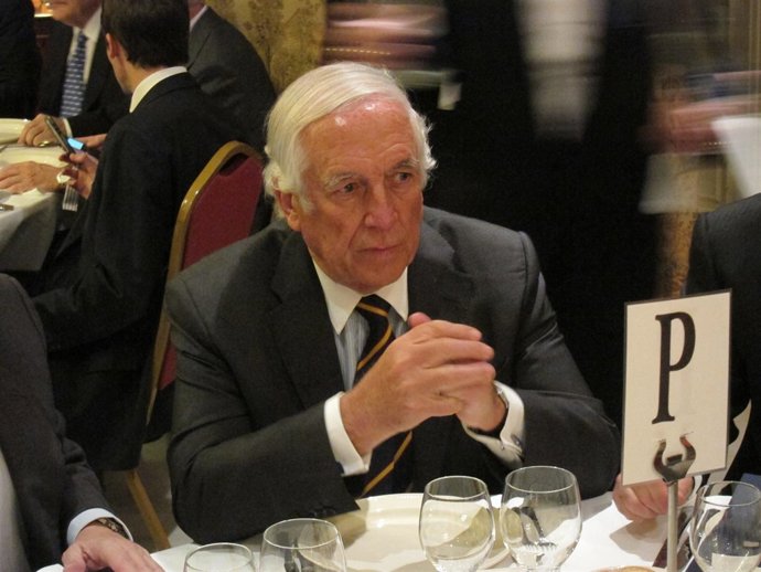 Carlos Espinosa de los Monteros