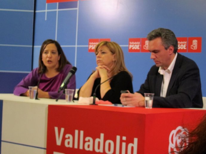 Valenciano junto a Iratxe García y Javier Izquierdo.