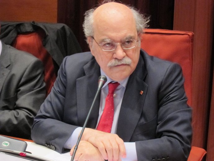 El conseller Andreu Mas-Colell en el Parlament