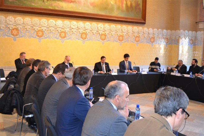 El conseller Pelegrí se reúne con el Gobierno finlandés para impulsar la madera