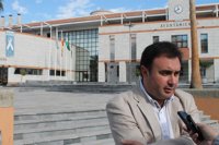 El Ayuntamiento de Salobreña condena el "brutal ataque" sufrido por el portavoz del PP