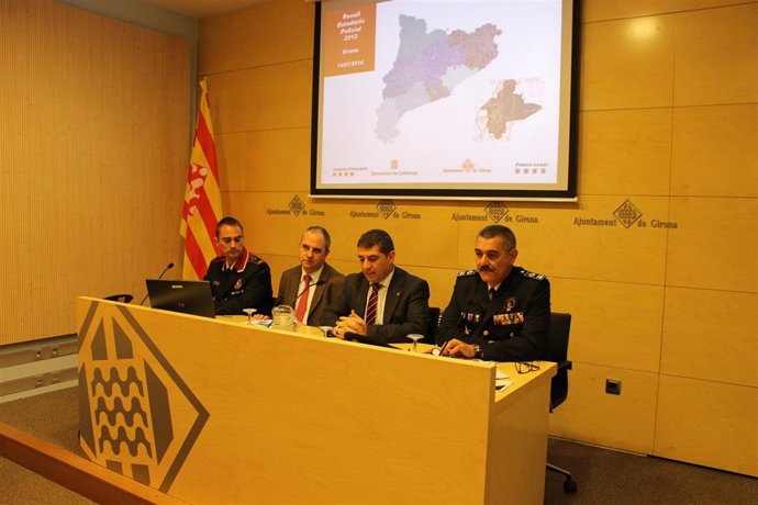X.Domènech (Mossos), A.Ballesta (Interior), J.Alcalà (Ayto) J.Palouzié (P.Local)