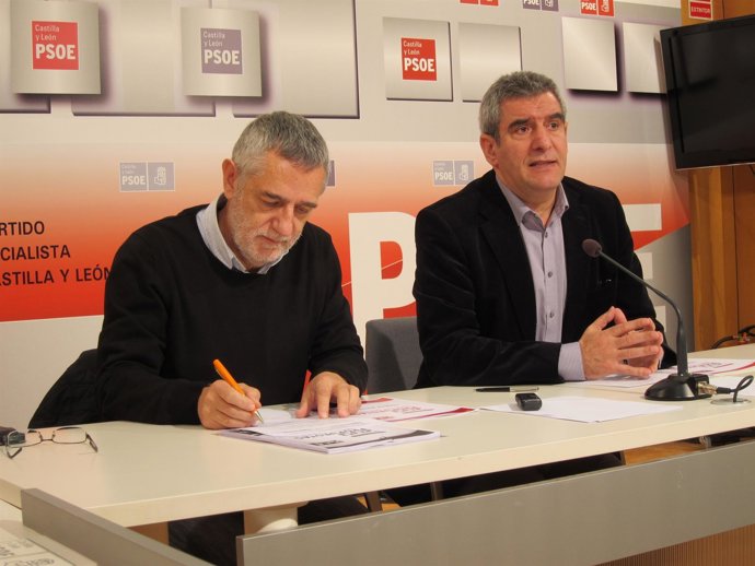Julio Villarrubia junto al secretario regional de UGT
