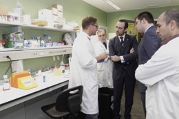 Bauzá en laboratorio Idispa