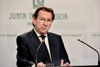 De Llera asegura que los jueces no están para "criticar" la gestión política de los gobiernos, sino para "juzgar"