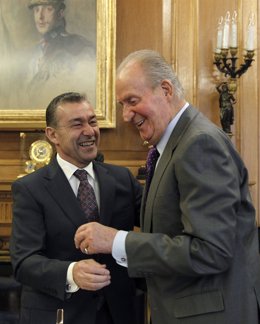 El Rey Juan Carlos y el presidente del Gobierno de Canarias, Paulino Rivero