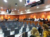 Tres guardias civiles acusados de sobornos a pasajeros lo niegan y no se reconocen en grabaciones