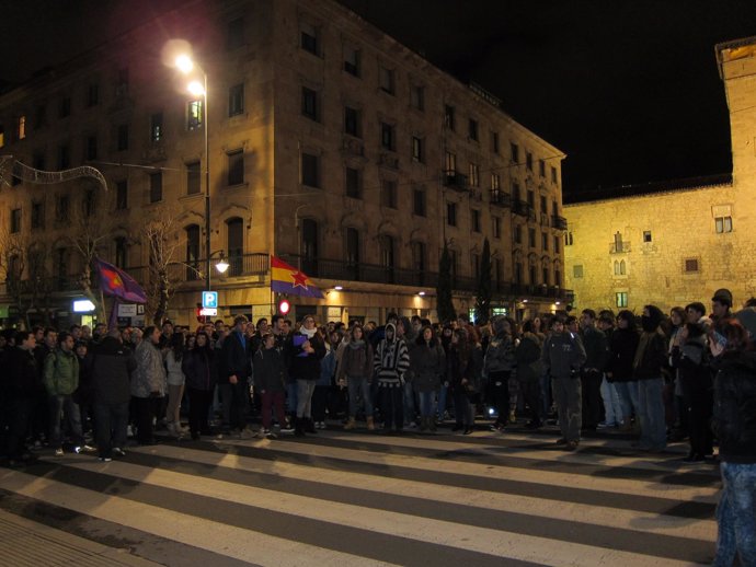 Concentración de apoyo a los vecinos de Gamonal en Salamanca