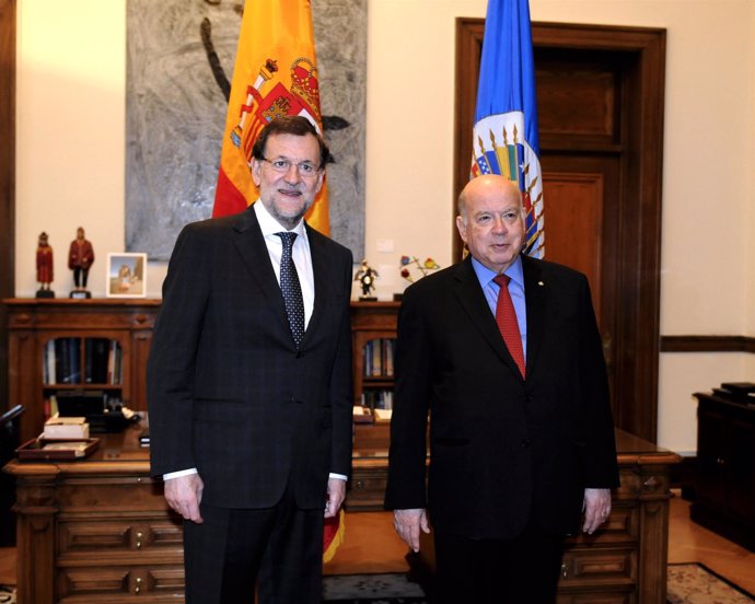 Mariano Rajoy junto a José Miguel Insulza  
