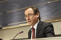 Alonso (PP) dice que la reunión entre Rajoy y Urkullu se producirá sin que "la condicionen los últimos acontecimientos"