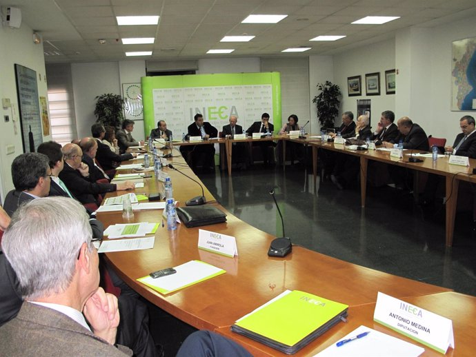 Reunión Del Instituto De Estudios Económicos De Alicante