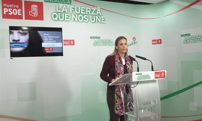 La secretaria de Igualdad y Equidad del PSOE-A, Elena Ruiz.. 
