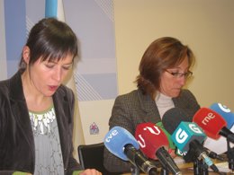 La parlamentaria Ana Pontón y la diputada Rosana Pérez (BNG)