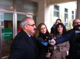 El abogado del hombre cuyo perfil genético apareció en ropa de Asunta.