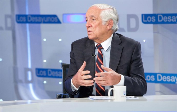 Carlos Espinosa de los Monteros