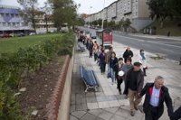La Plataforma Cantabria por lo Público convoca una protesta este jueves contra el contrato de Valdecilla