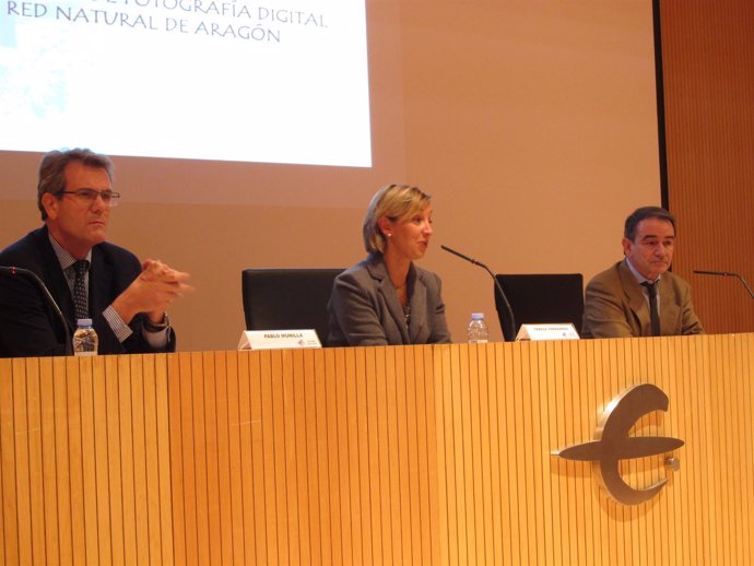 Munilla, Fernández y Martín en la entrega de premios en Ibercaja
