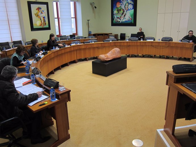 Comisión sobre seguridad viaria en el Parlamento de Galicia.