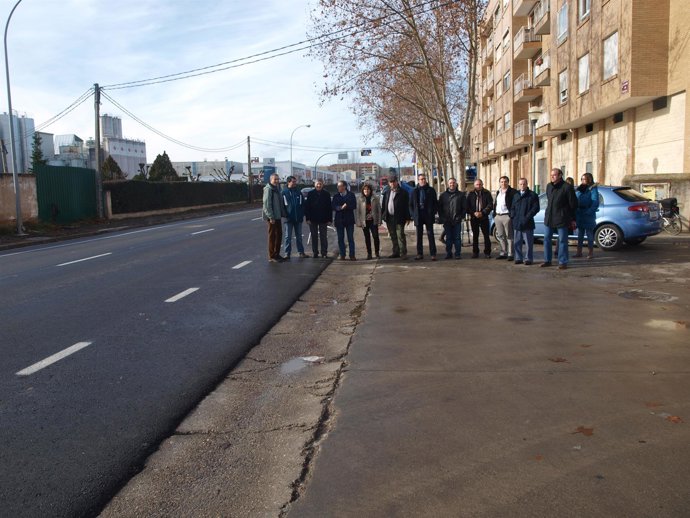 Un momento de la visita a la Avenida de Burgos       