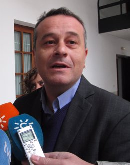 José Antonio Castro, hoy ante los medios