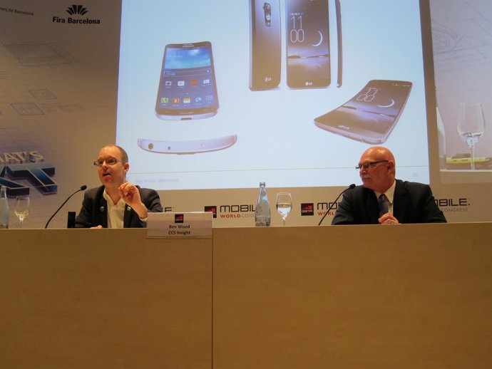 Ben Wood (CSSInsight) y John Hoffman (GSMA)