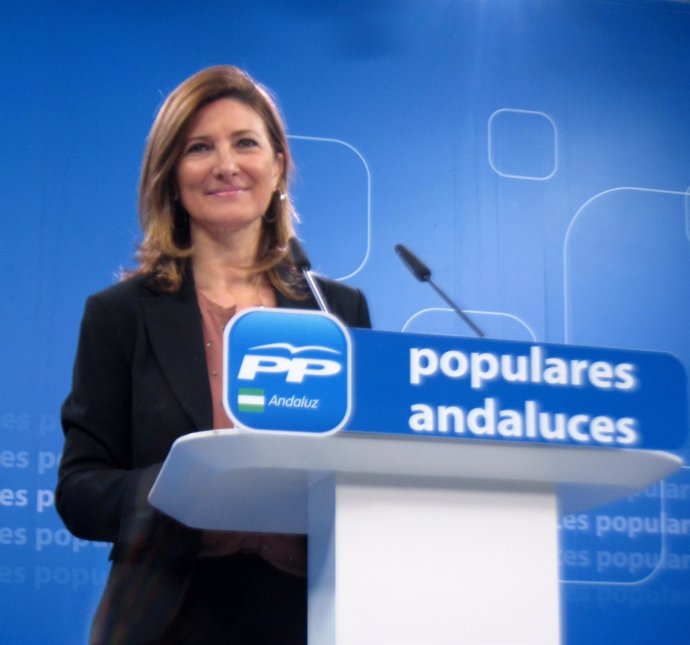 La vicesecretaria del PP-A, Alicia Martínez, hoy en rueda de prensa