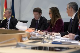 Alberto nunez feijoo  preside a reunion do consello da xuntafoto: ana varela